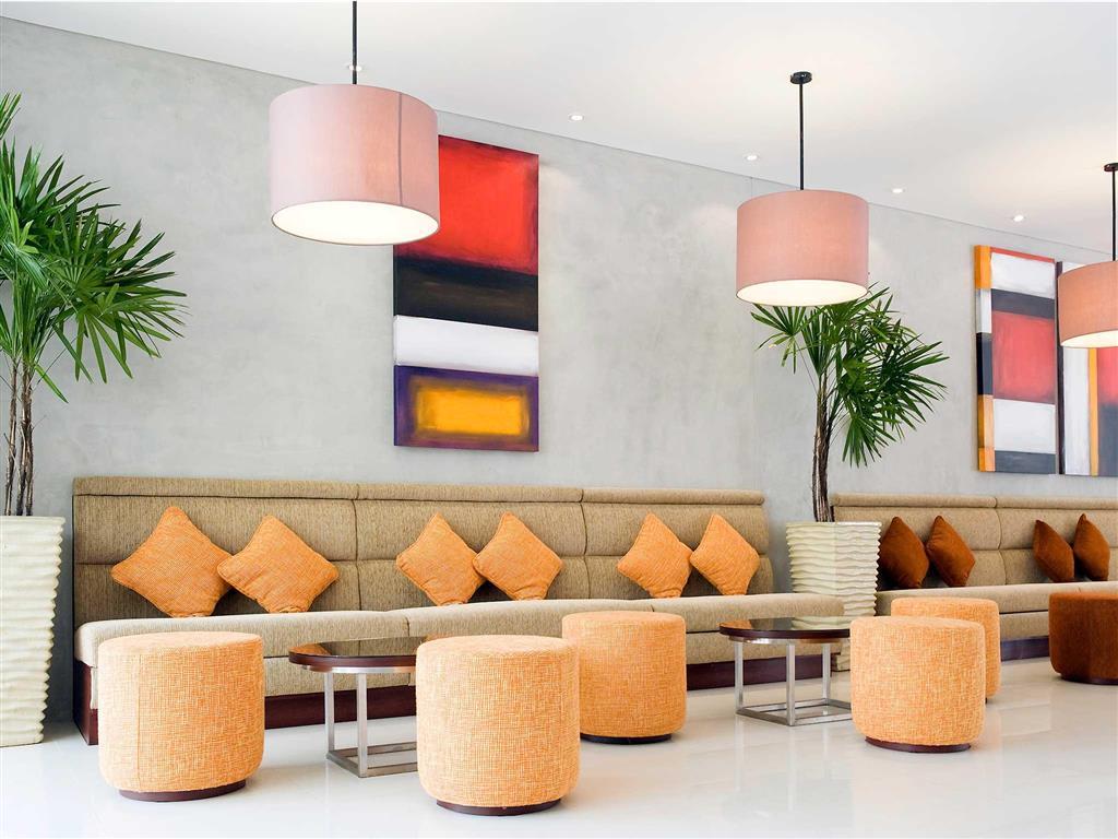 Ibis Phuket מלון